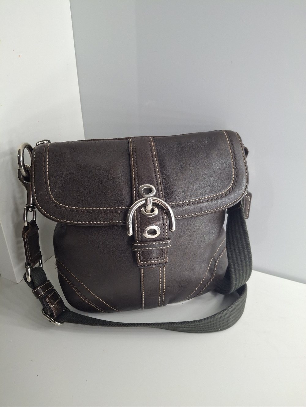 Coach Vintage Soho Dark Brown Leather Swingpack Crossbody Bag EUC